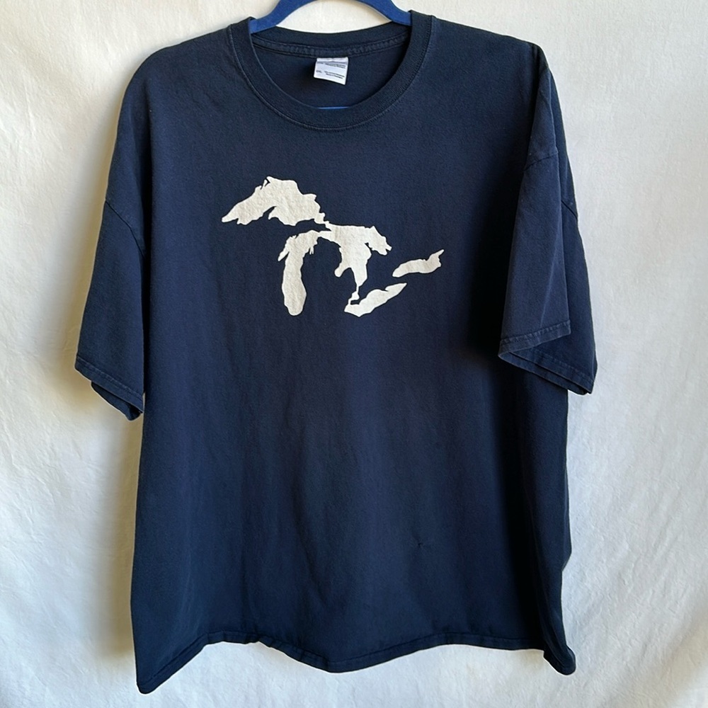 Great Lakes navy and white T-shirt, size 2XL